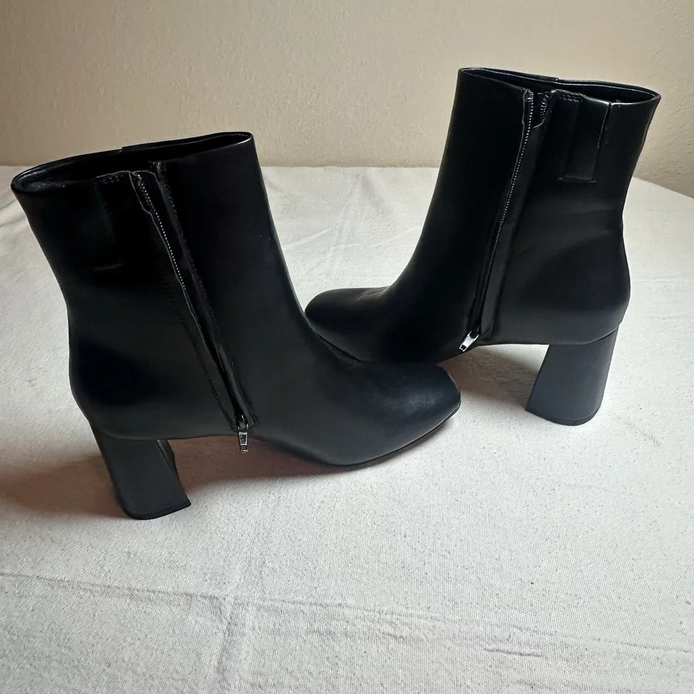 Sugar Womens Black Faux Leather Element Square Toe Block Heel Side Zip Boots 10M